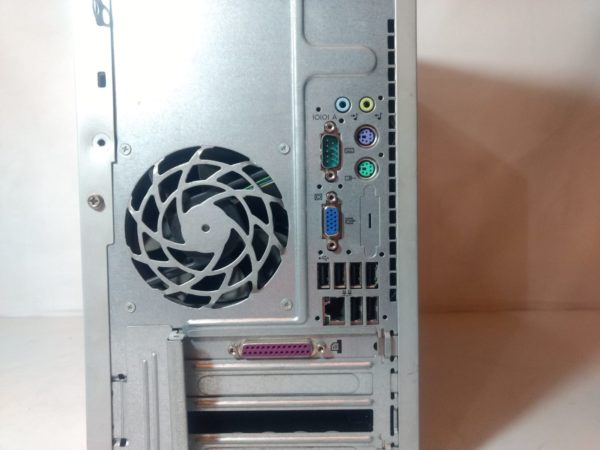 HP DC5800 Pro - Core 2 Duo 4GB RAM 320GB HD